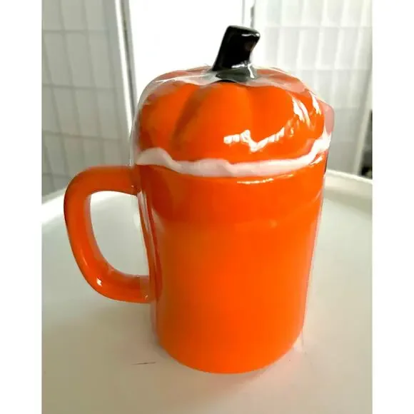 Rae Dunn Halloween Pumpkin Mug w/ Lid “Spooky” Jack-O-Lantern Orange Ceramic NEW - Picture 3 of 6